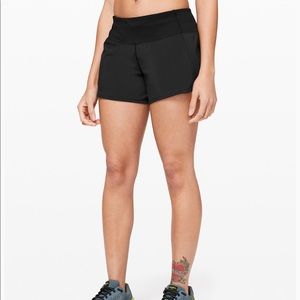 Lululemon run time short 4 way stretch 4” size 8